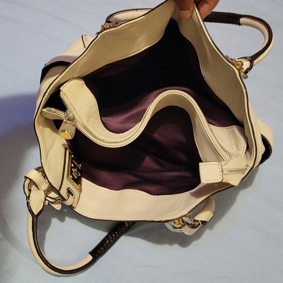 B. Makowsky Shoulder Bag - Picture 3 of 8